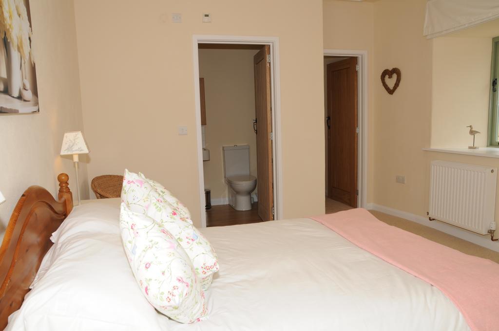 Wyke Farm Axminster Bagian luar foto