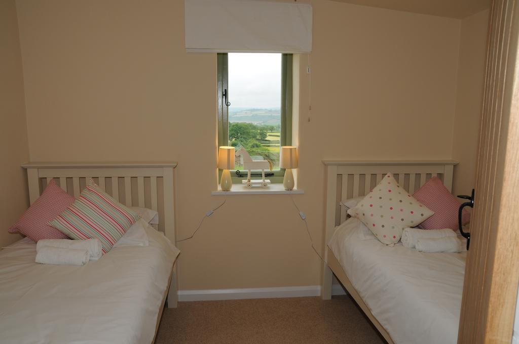Wyke Farm Axminster Bagian luar foto