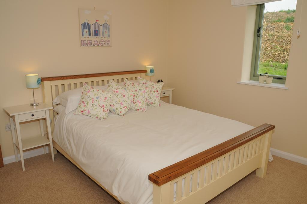 Wyke Farm Axminster Bagian luar foto