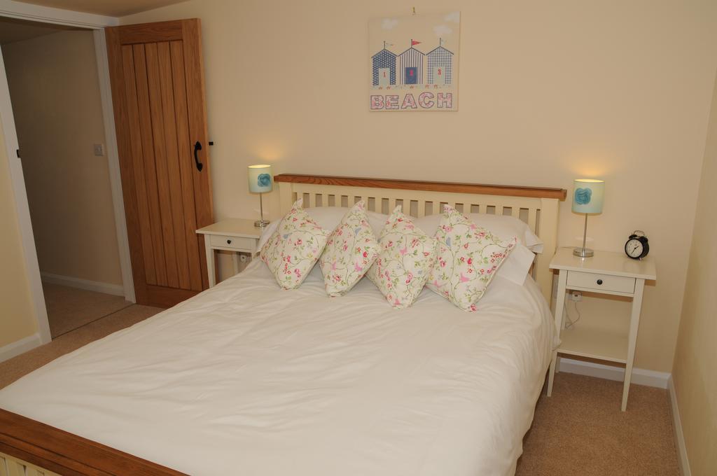 Wyke Farm Axminster Bagian luar foto